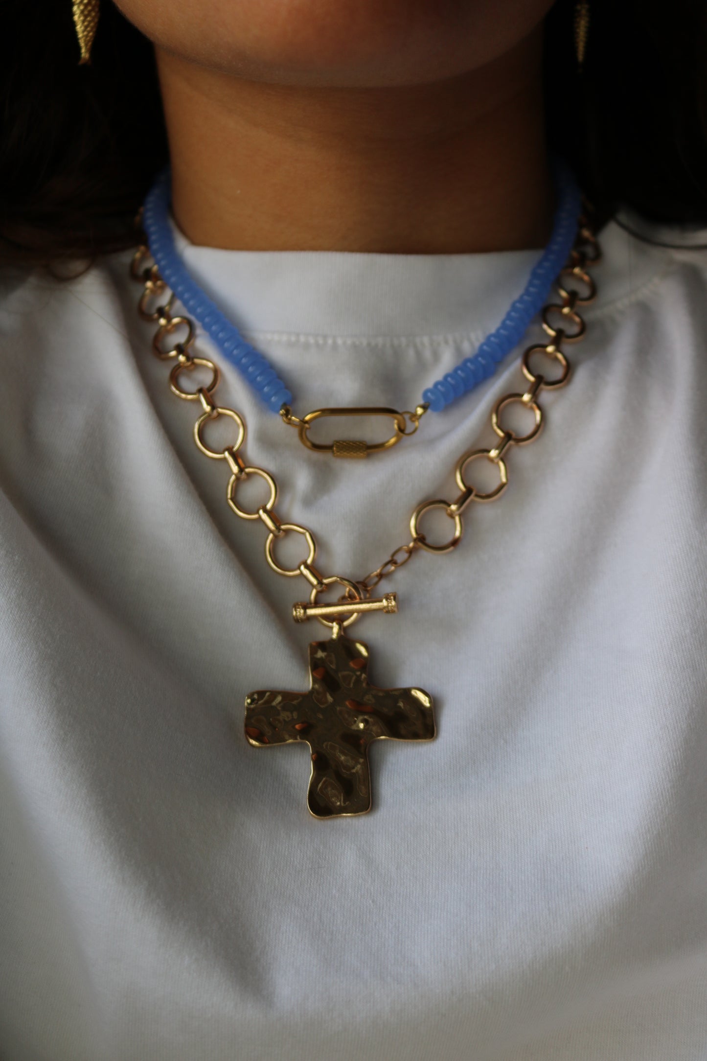 BLUE CHOKER
