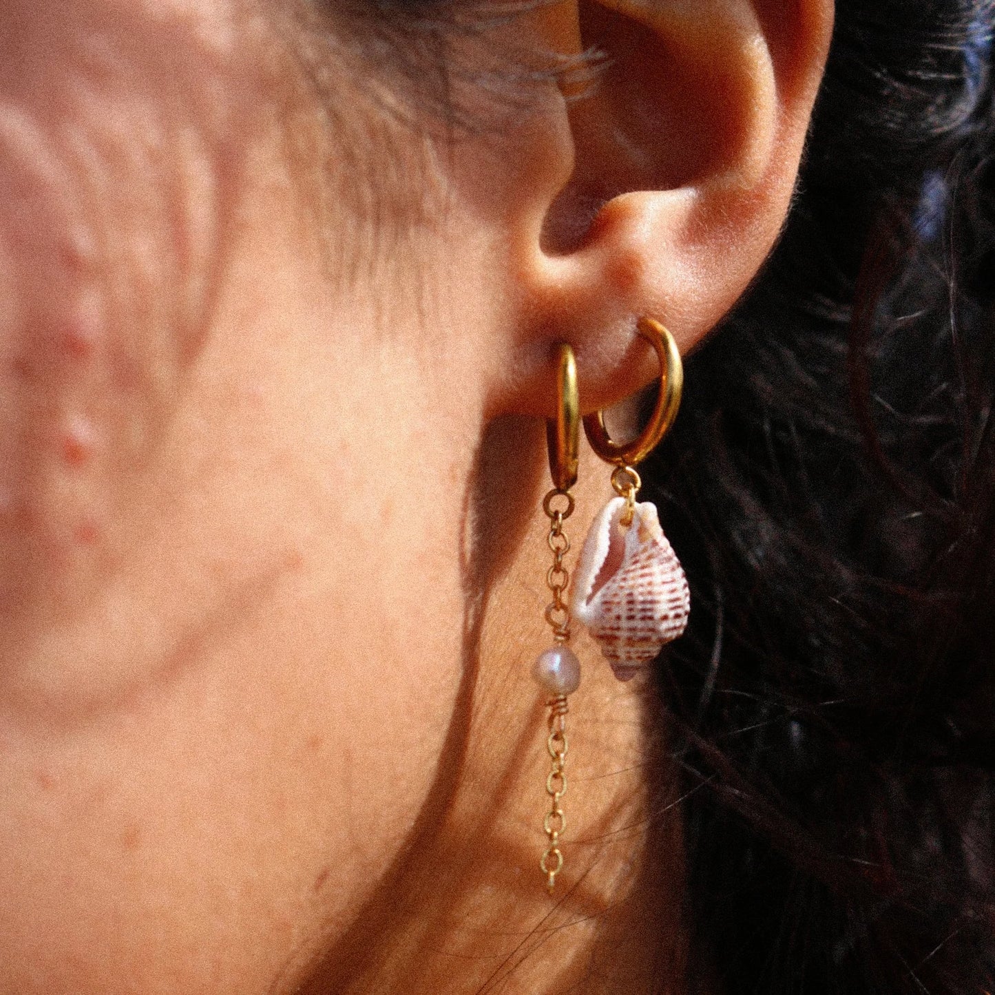 PEARL HOOPS