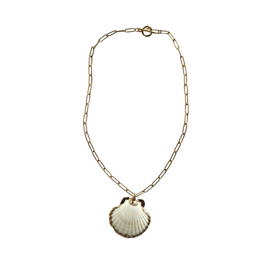 WHITE SHELL NECKLACE